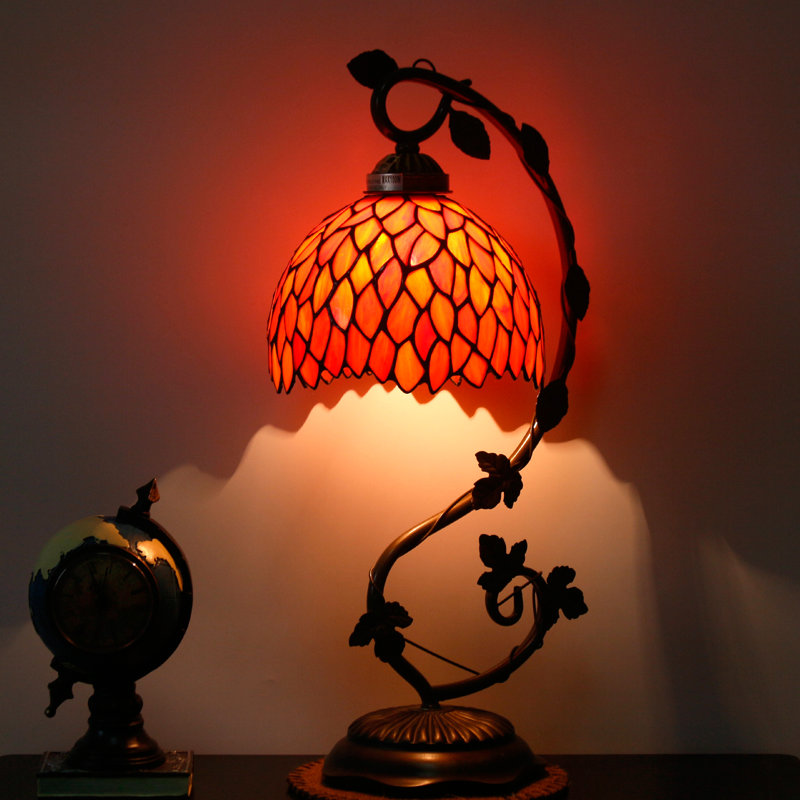 Biscoe Metal Lamp, Red
