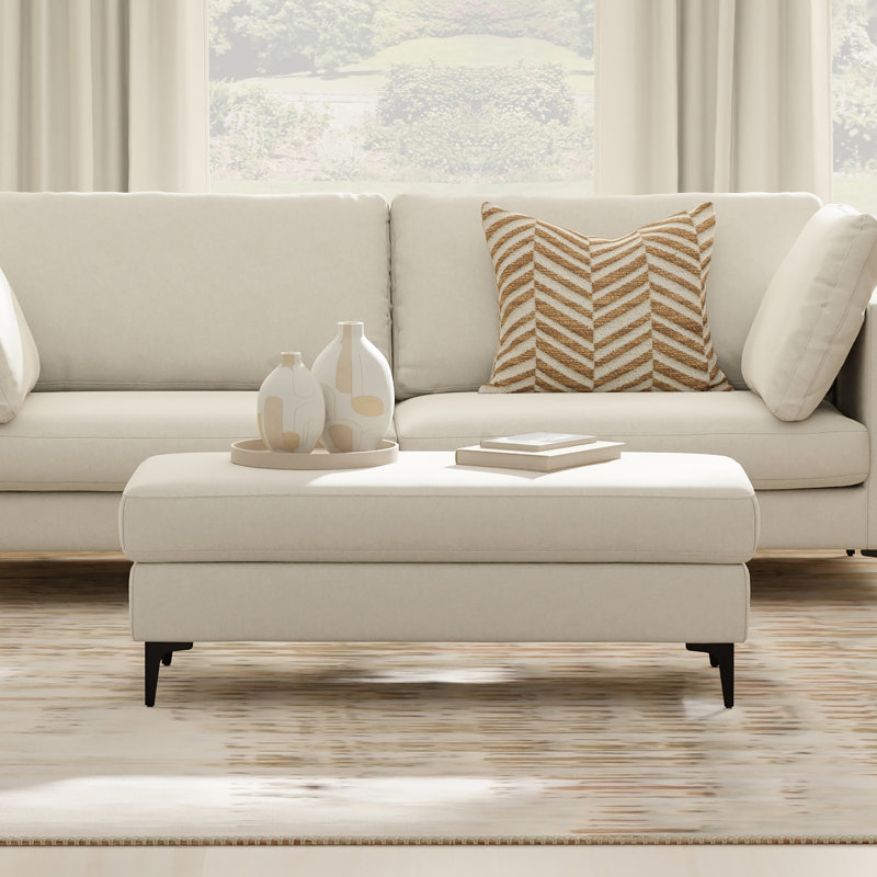 Repose-pieds Ava Mid-Century moderne avec tissu performant et pieds en métal, Beige, H 18 po x l 48 po x P 24 po