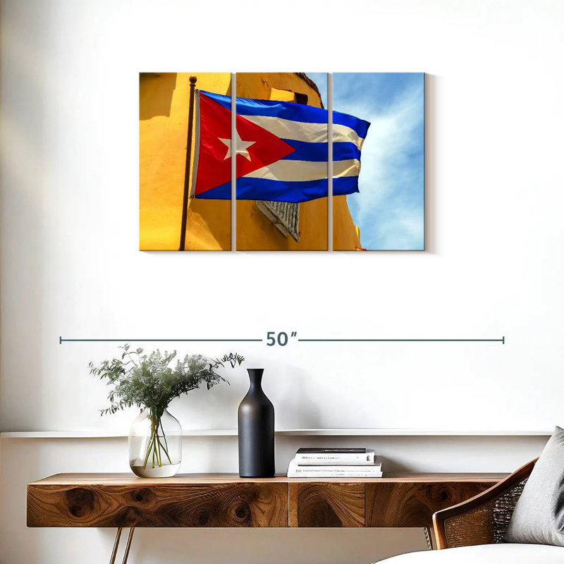 Borges Wavy Cuban Flag, 20" H x 33" W