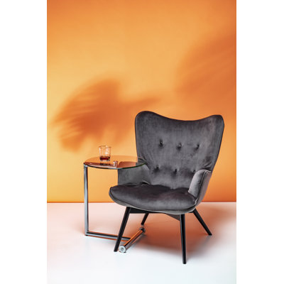 Armchair Vicky