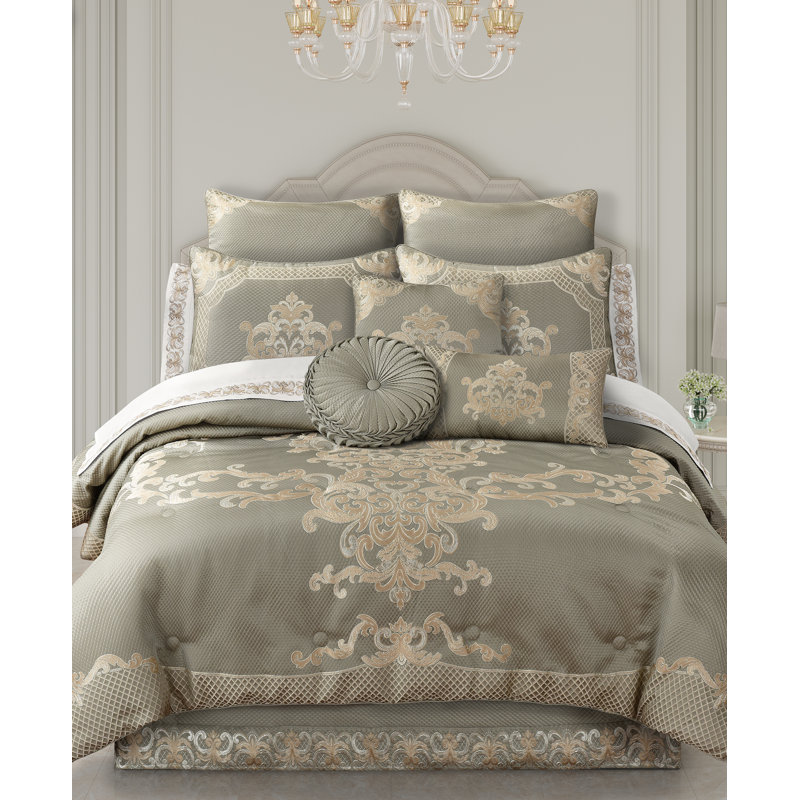Piazza Queen 4Pc. Comforter Set, Queen Comforter + 3 Additional Pieces