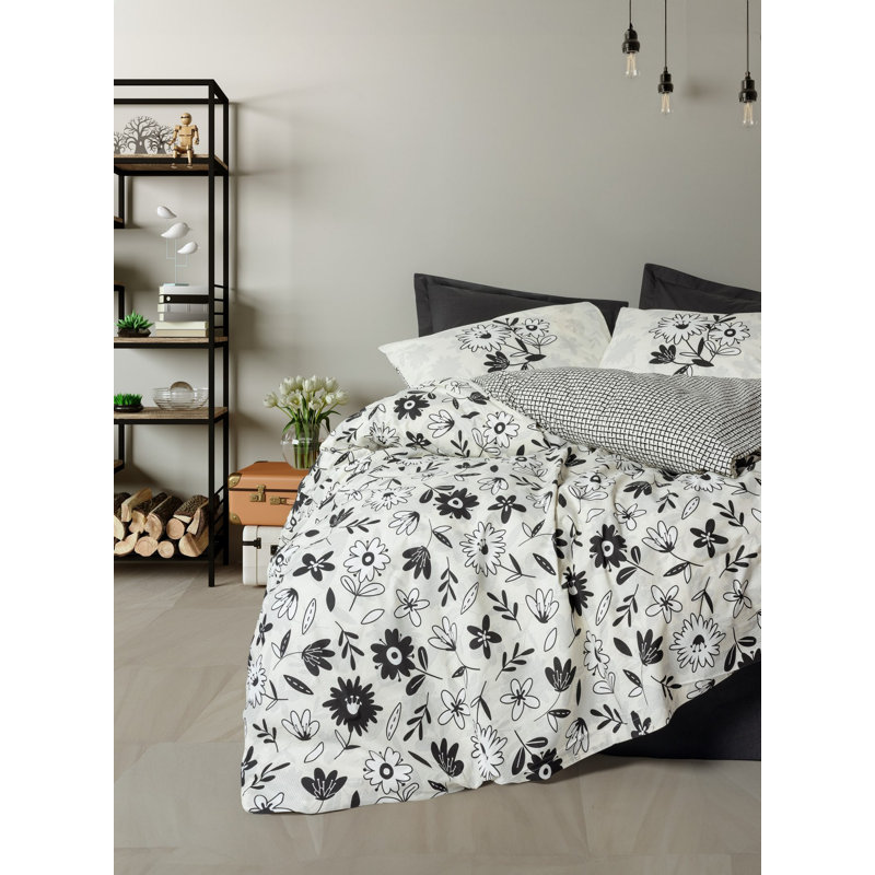 Luxurious Ranforce Super King Quilt Cover Set, 100% Cotton, Black Color, 102.4 x 86.6 inches | Includes 2 Pillowcases 23.6 x 23.6 inches | Machine Washable, Pigment Printing, Button Closure | Soft & Durable Bedding