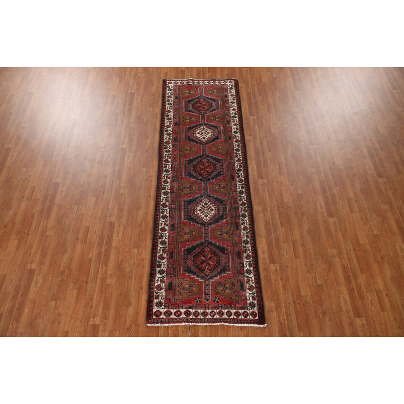 Tapis rouge à motif géométrique 3 x 11