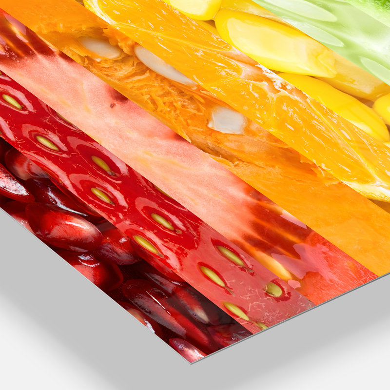 « fruits, baies et vegie collage », impression sur toile tendue, H 16 po x l 32 po x p 1 po, Toile tendue