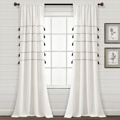 Paire de rideaux semi-transparents avec passe-tringle 