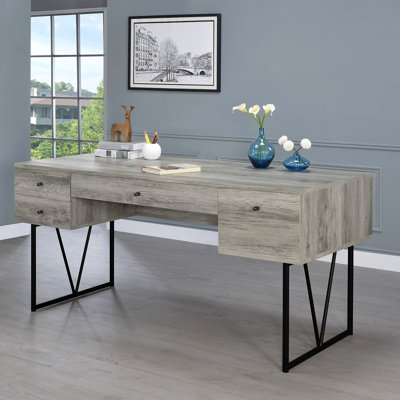 Bureau d'écriture avec 4 tiroirs en bois flotté gris, aspect industriel rustique, structure en métal soutenue par des pieds, quatre pour l'organisation, forme rectangulaire, bureau à 28,47 pouces de profondeur, esthétique,