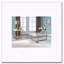 Table basse blanche et champagne