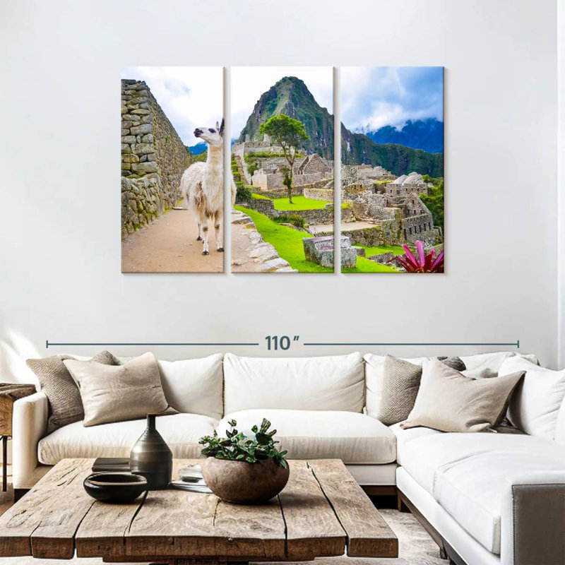 Brampt Peru Llama, 36" H x 57" W