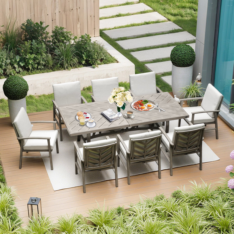 Ensemble repas en métal pour 8 personnes avec coussins Sunbrella® Amario