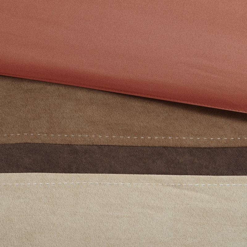 d'édredon hypoallergénique en faux suède avec coussins décoratifs pour chambre à coucher moderne