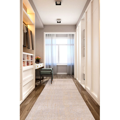 Tapis gris Legacy 2 pi 4 po x 10 pi 0 po