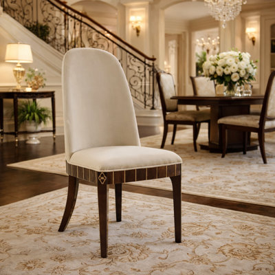 Chaise Elyes