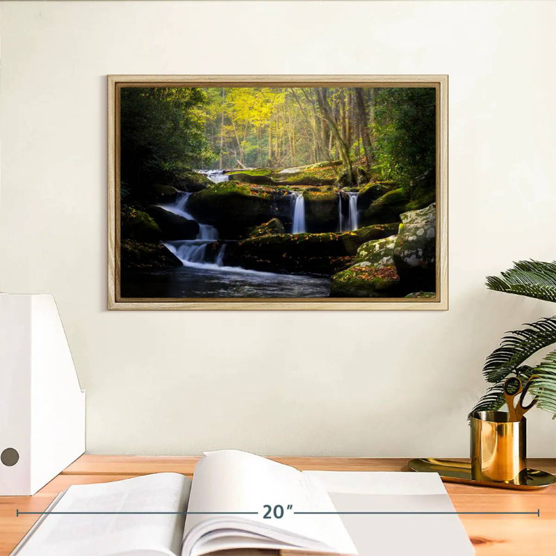 Stream In The Smokies, Cadre flottant en bois naturel, 13 po x 9 po