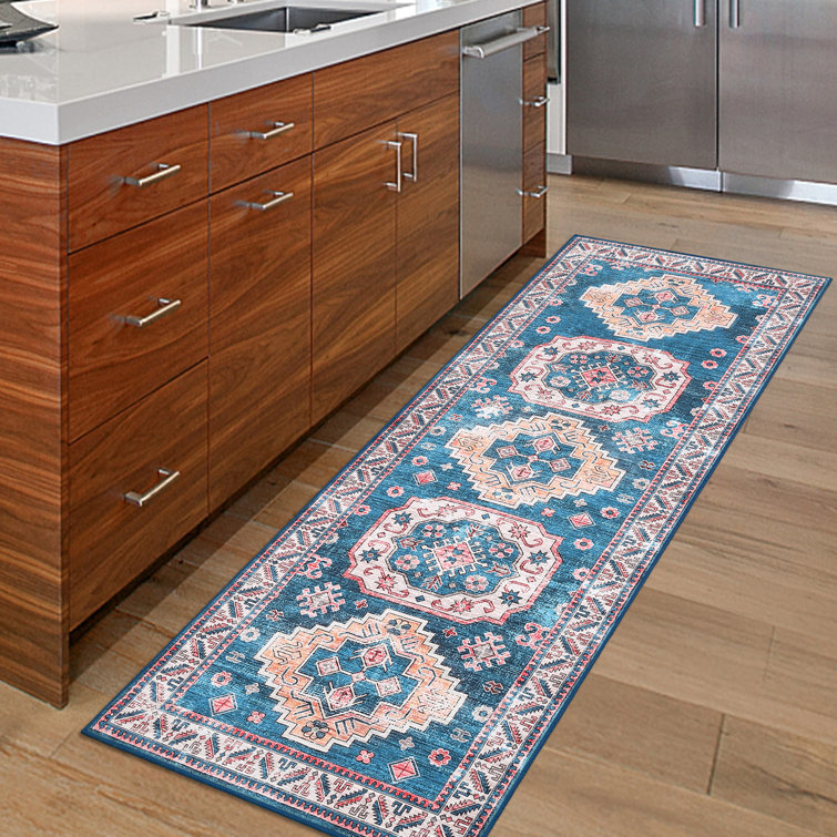 Daemyn Washable Oriental Indoor Rug
