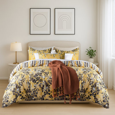 Haffa Microfiber Duvet Cover Set with Pillowcases