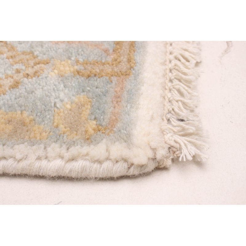 Tapis crème nouvel âge 2 pi 6 po x 11 pi 10 po One-of-a-Kind
