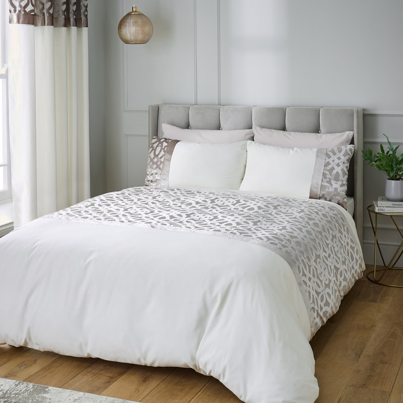 Lattice Cut Velvet Duvet Cover Set with Pillowcases, Natural, Double Duvet Cover + 2 Standard Pillowcases