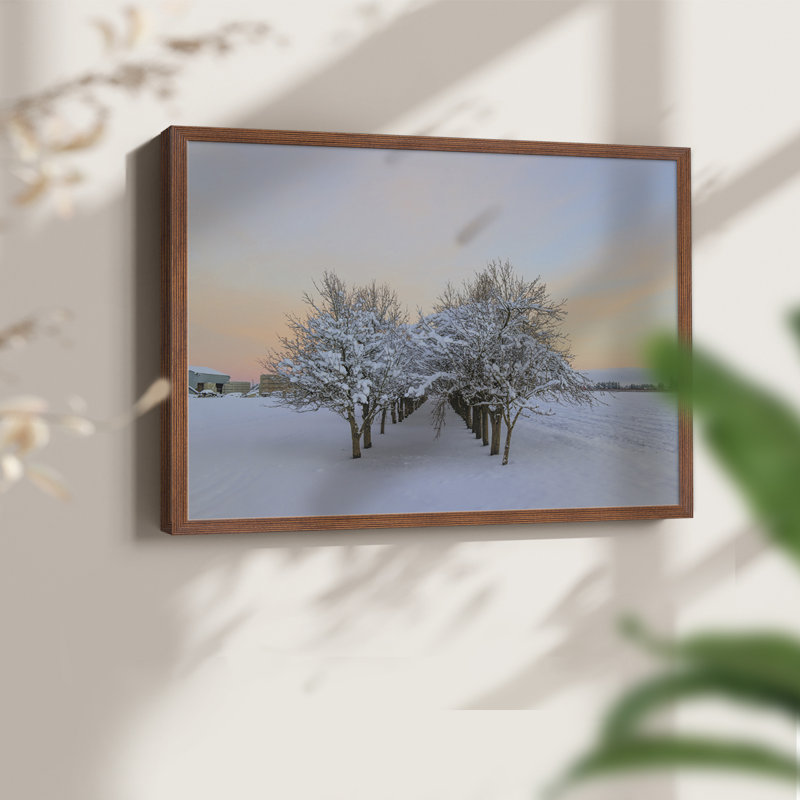 Parmi les arbres - Reproduction encadrée - Restickable, H 11 po x l 14 po, Noyer