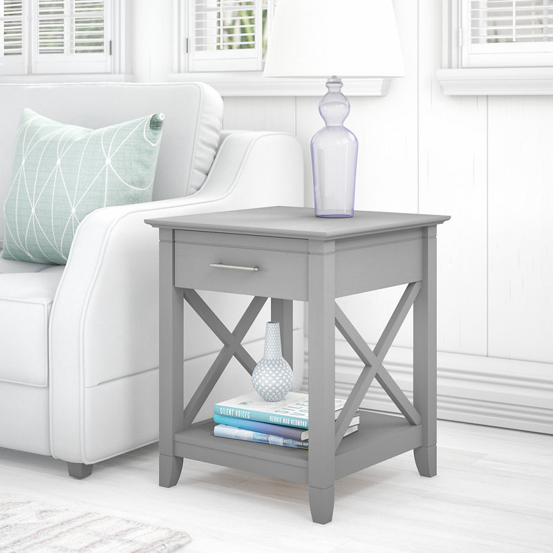 Table de bout avec rangement Huckins, Gris Cape Cod