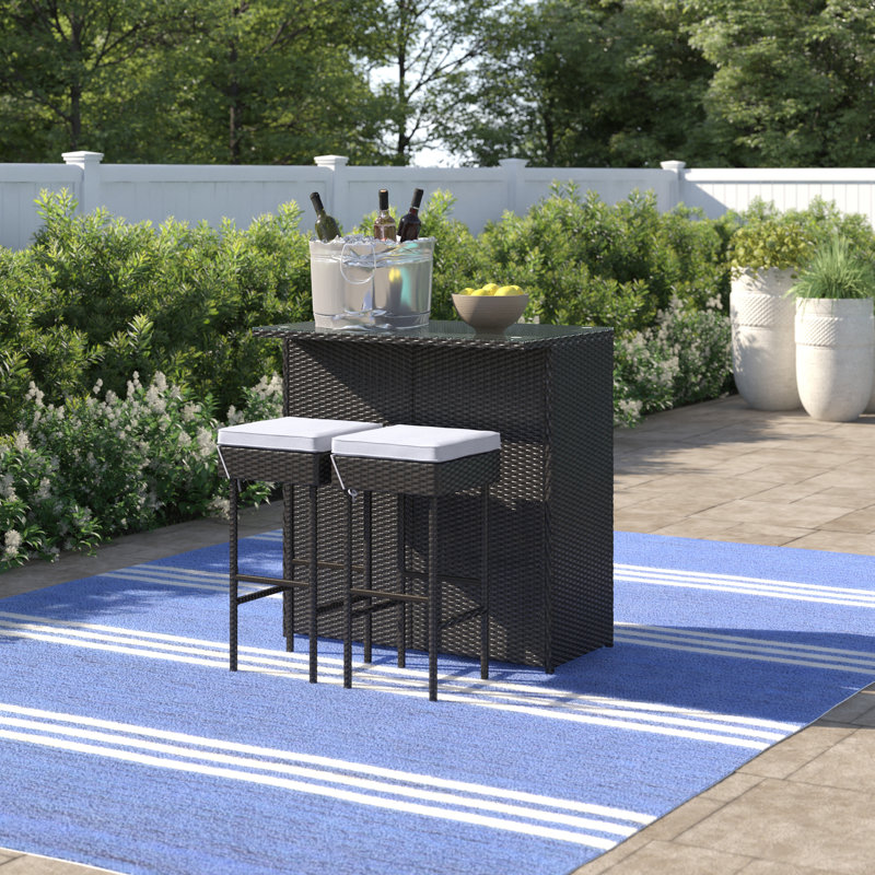 Hettye Bar Set with Stools