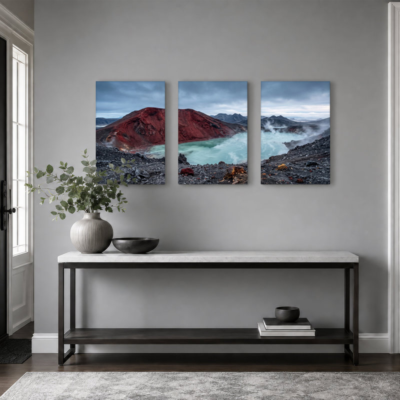 «Red Volcanic Mountain and Steamy Turquoise Lake», art mural sur toile, H 36 po x l 24 po x 3 pièces