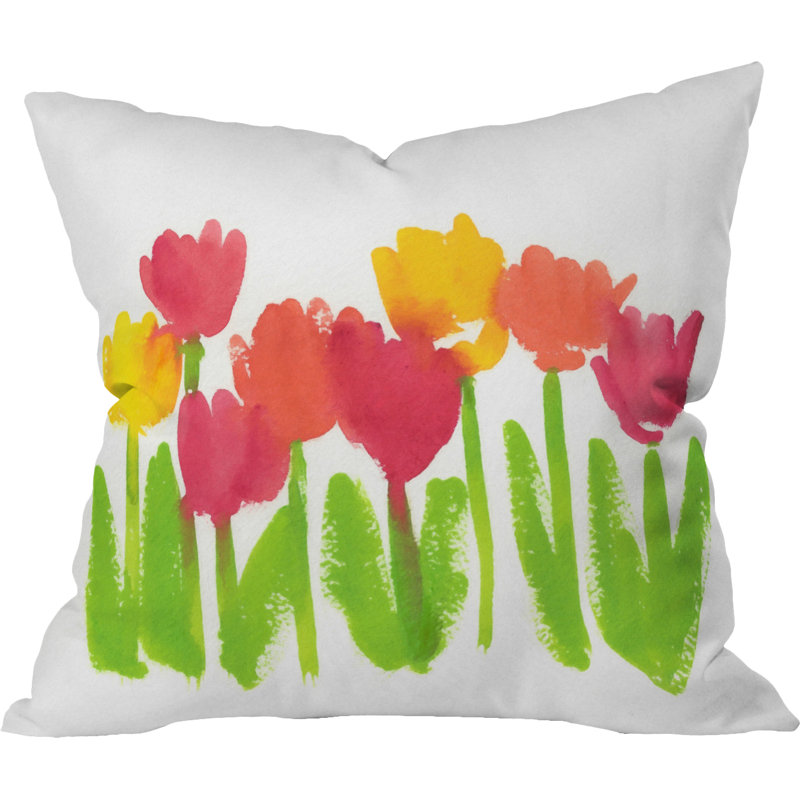 Coussin Bright Tulips par Laura Trevey, 18 po x 18 po