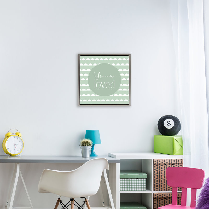 Cadre flottant You Are Loved Affirmation, design par Christine Simpson Art, H 18 po x l 18 po, Cadre flottant gris lustré