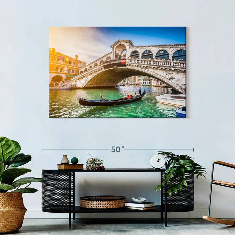 Lilie Rialto Gondola Tour, 30" H x 45" W