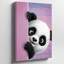 "Toile", un mignon panda caricature autour d'un doux art mural rose, son visage rond orné de grands yeux expressifs et d'un art mural moderne sur toile-866891015