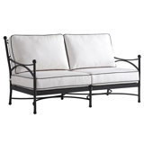 Pavlova Love Seat