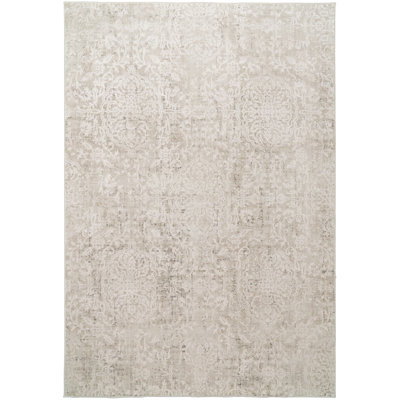 Bullis Floral Indoor Rug