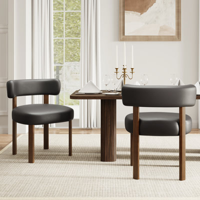 Chaise d'appoint rembourrée en similicuir