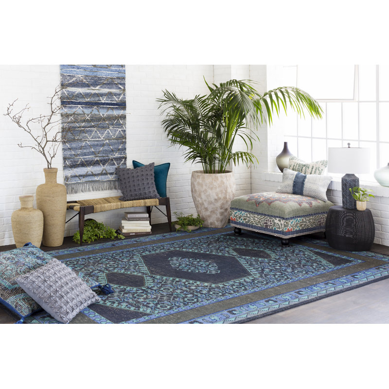 Tapis bleu marine / bleu foncé en laine noué à la main Elsea, Rectangle 5 pi 6 po x 8 pi 6 po