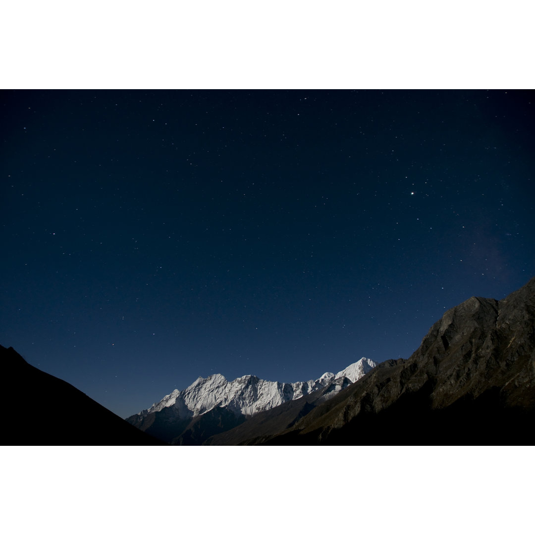 Himalaya bei Nacht von Diamirstudio - Leinwandbild