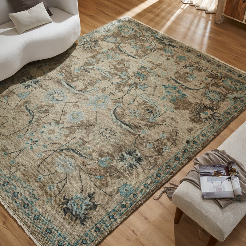 Oushara Hand Knotted Wool Oriental Area Rug, Rectangle 8' x 10'