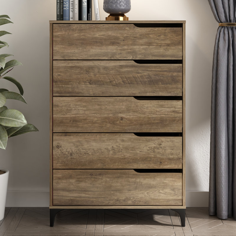 Norcross 5 Drawer 31'' W Dresser, Knotty Oak
