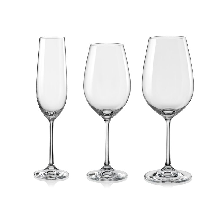 Basics: The Difference Between Red and White Wine Glasses