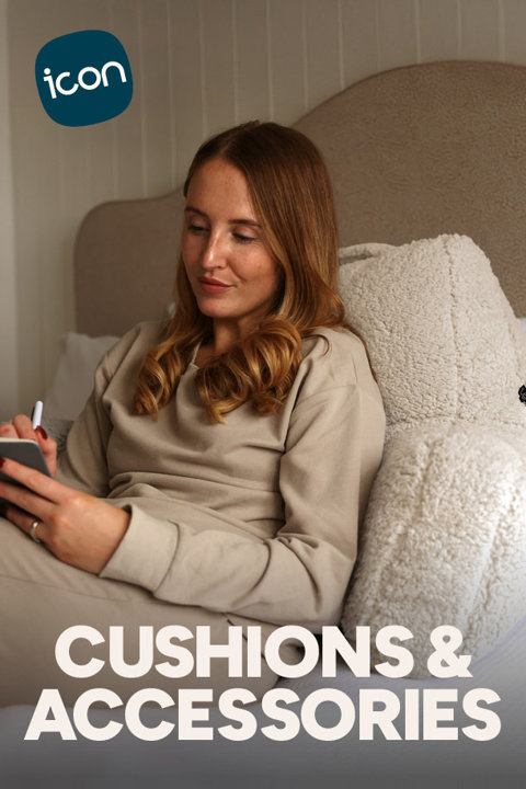 Cushions & Accessories