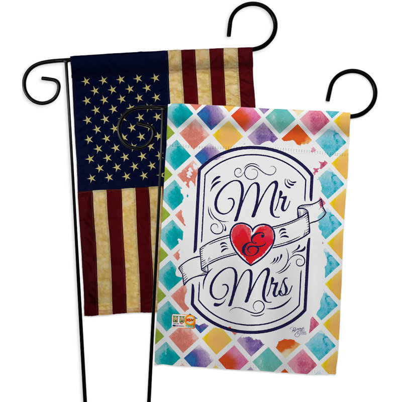 Drapeau de jardin en polyester à double face Mr et Mme 19 x 13 po