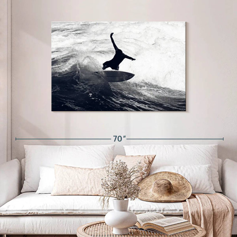 Sireci Surfer Monochrome