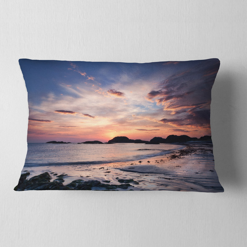 Coussin lombaire en ciel à coucher de soleil au coucher du soleil sur l’île de iona