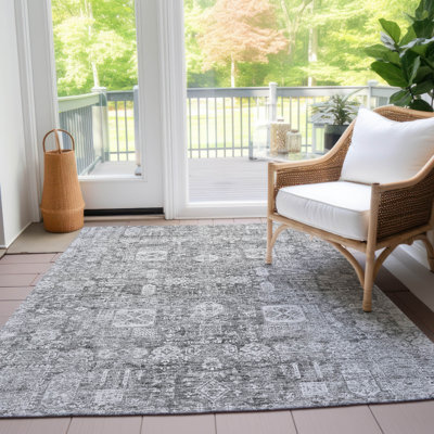 Ivanca Floral Indoor / Outdoor Rug