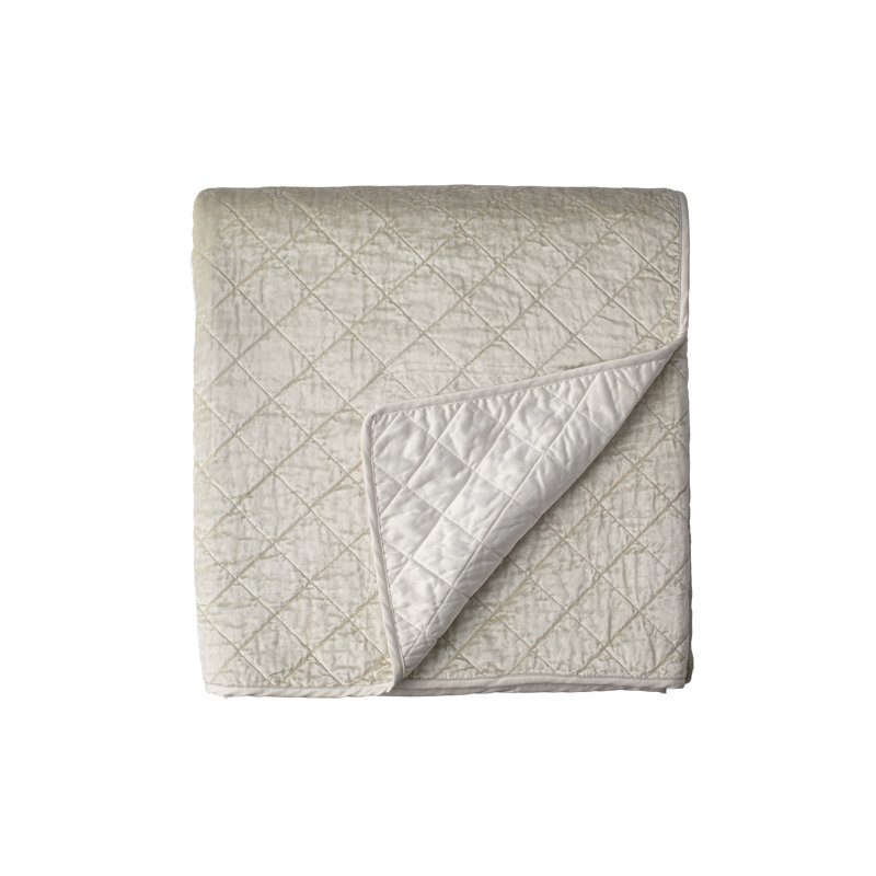 Chloe Coverlet, Ivory, Queen 