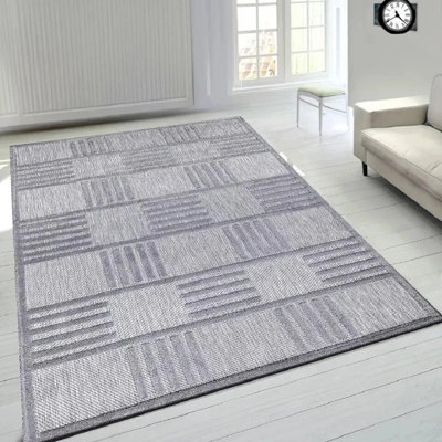 Chevron Machine Tufted Indoor / Outdoor Area Rug