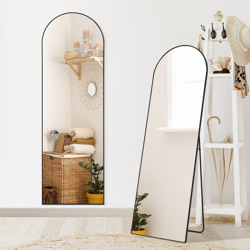 Miroir arqué en métal, 59 po x 16 po, Noir, noir, noir, noir