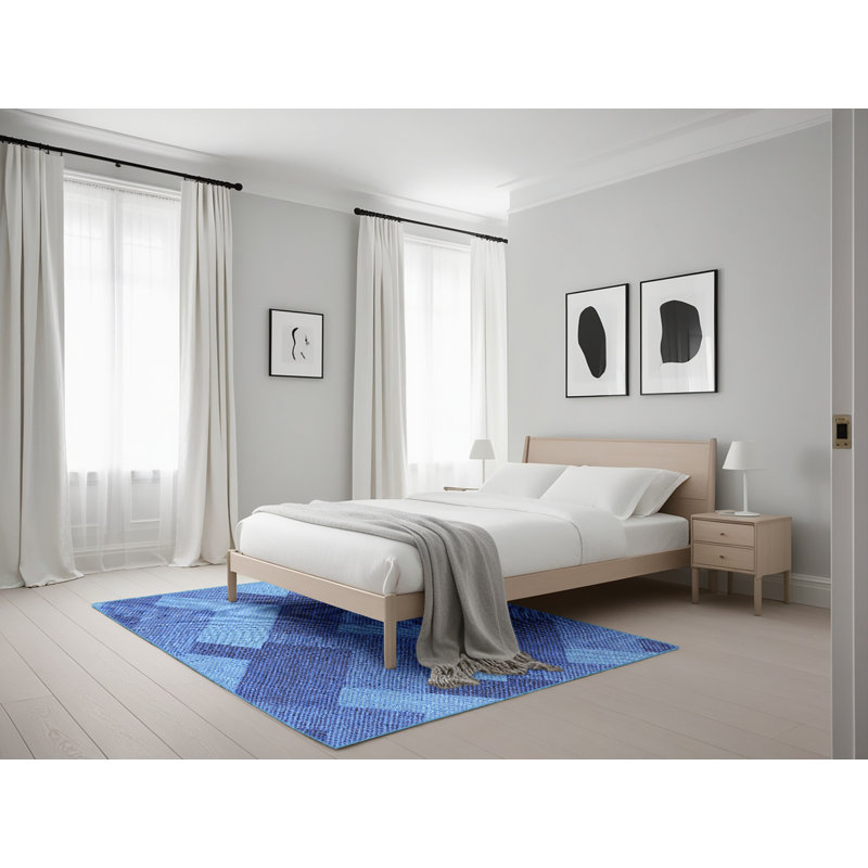 Santillan Geometric Indoor Rug, Rectangle 5' x 7'