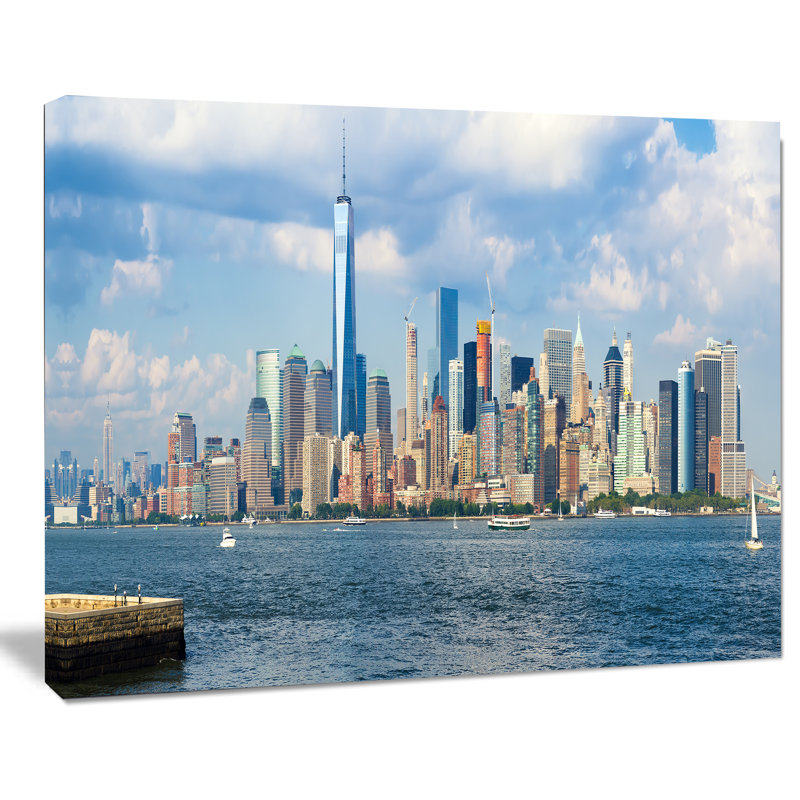 « lower manhattan horizon », reproduction de photo sur toile tendue, H 28 po x l 60 po x 1,5 po, Toile tendue