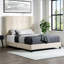 Grand lit plateforme tapissier capitonné beige