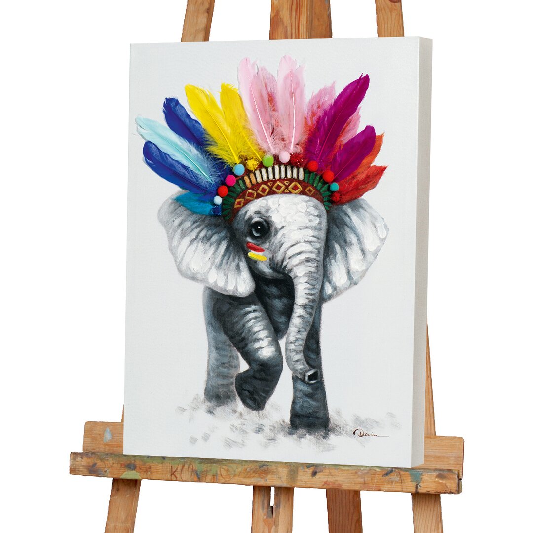 Small Elephant with Feathers Gemälde auf Canvas