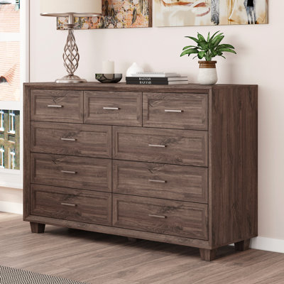 9-Drawer Dresser With Elegent Style
